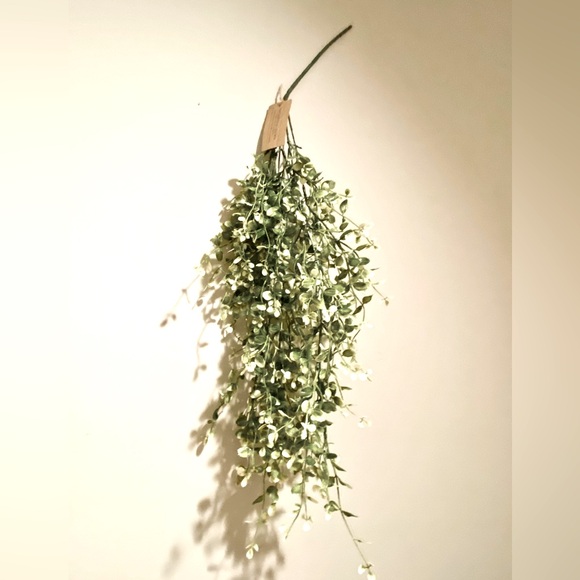 Decorative Faux Greenery - Picture 1 of 8